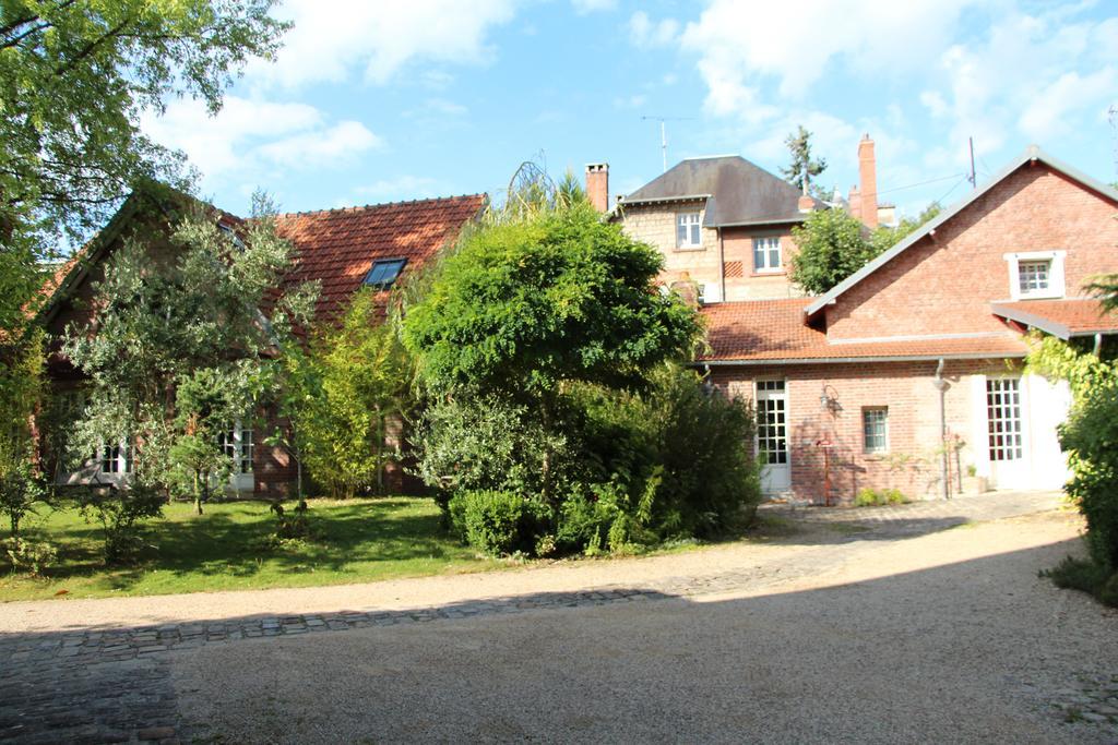 Les Jardins Carnot Hotel Compiegne Room photo